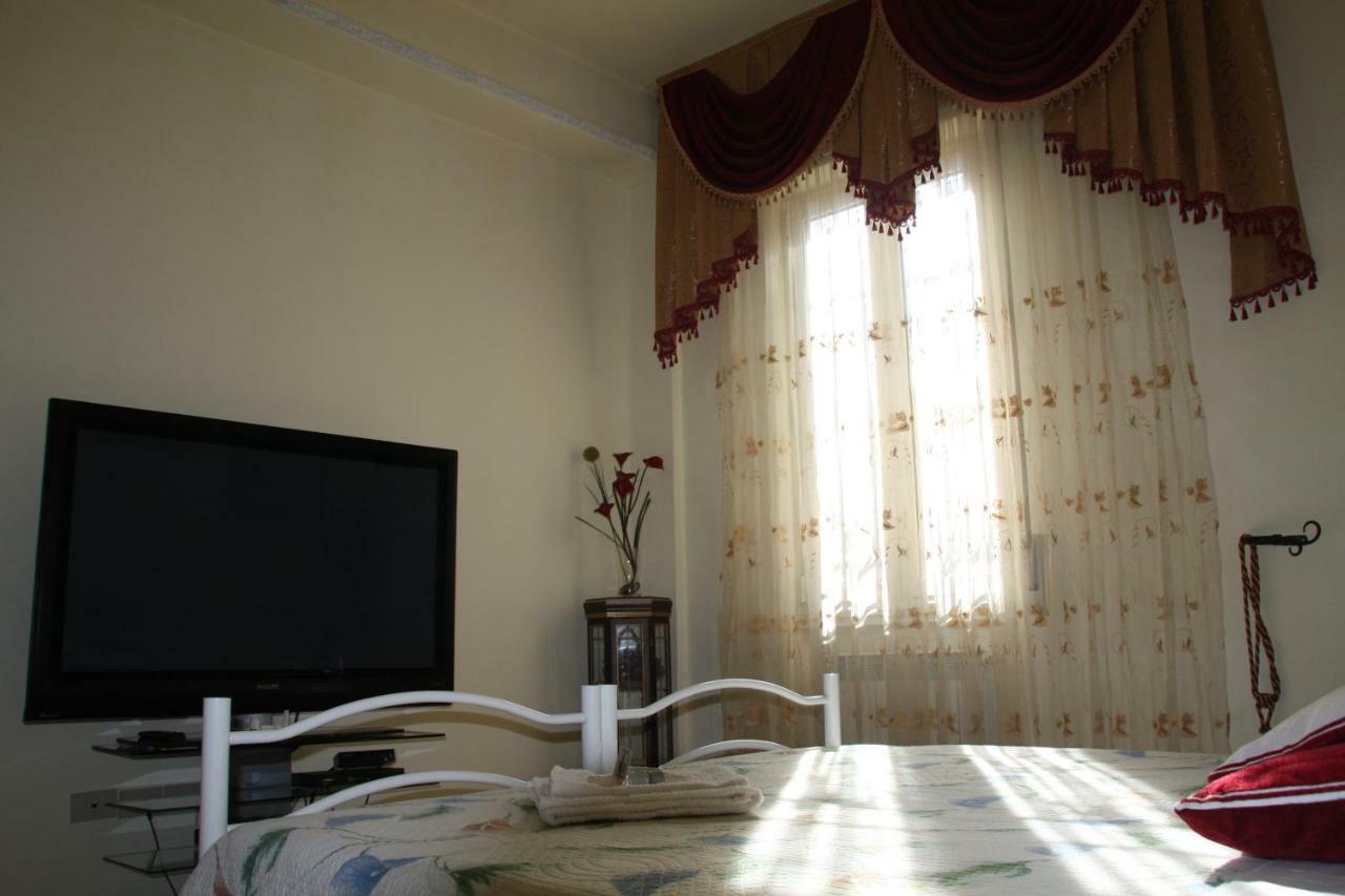 Pisa Town Bed and Breakfast Buitenkant foto
